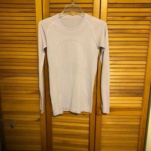 Lululemon Athletic swiftly Tech in great condition lightly worn